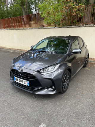 Toyota Yaris IV Design 1.5 Essence 130ch – 2021