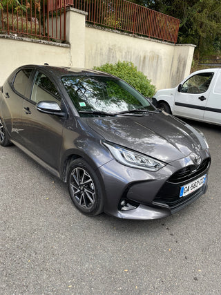 Toyota Yaris IV Design 1.5 Essence 130ch – 2021