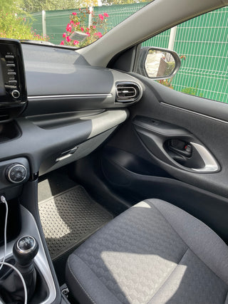 Toyota Yaris IV Design 1.5 Essence 130ch – 2021